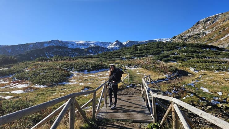 אסטר אלמוג בטרק סולו בבולגריה