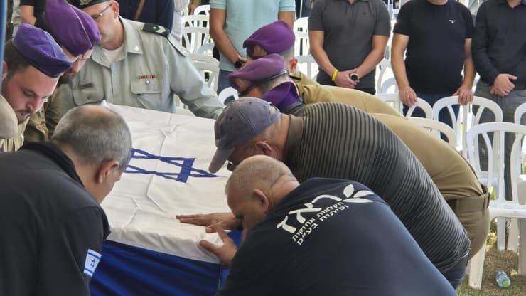 הלווייתו של סמ"ר רון אפשטיין ז"ל בבית העלמין הצבאי בחיפה