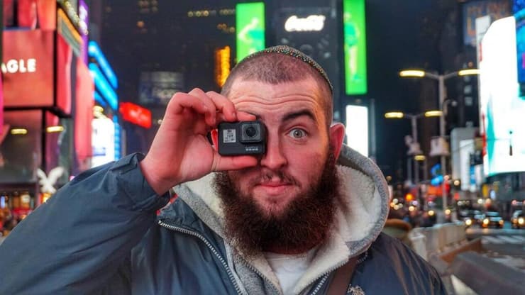 צבי קוגן נעדר באיחוד האמרויות