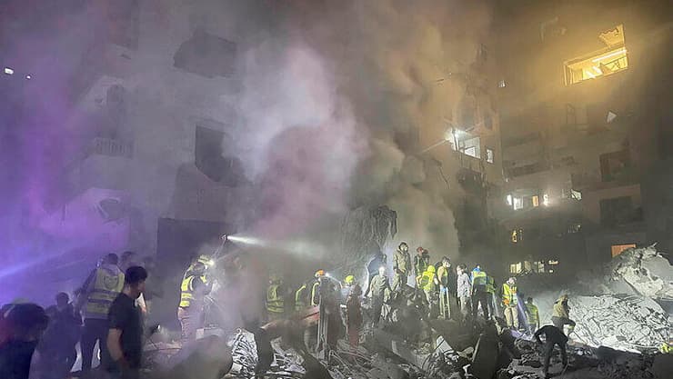 הרס במרכז ביירות בעקבות תקיפת רב קומות