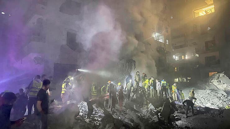 הרס במרכז ביירות בעקבות תקיפת רב קומות