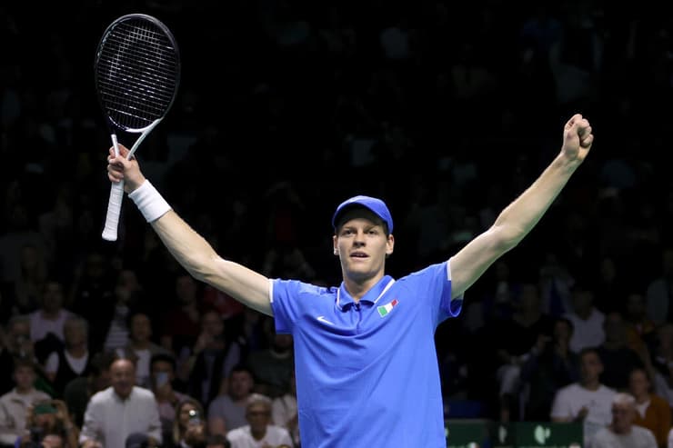 הטניסאי האיטלקי יאניק סינר