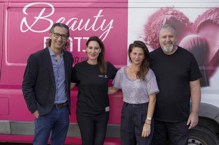  מימין: ערן וינטרוב, מיכל ויסמן נאמן, אריאלה יערי ואלי שגיב