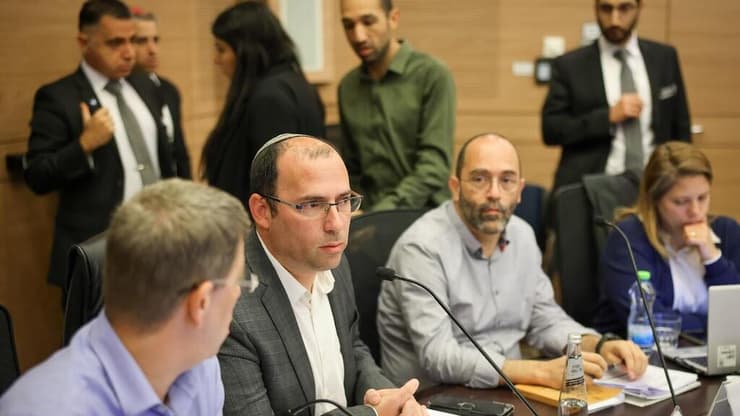 ועדת חוקה חוק ומשפט