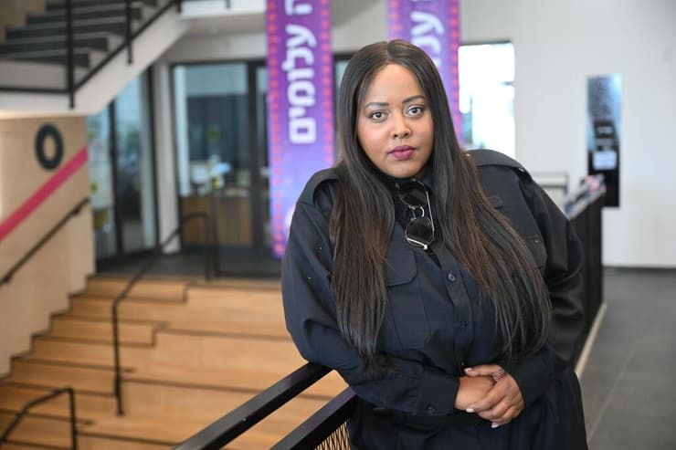 אסתר אווקה, מתוך 'הסדרתיים'