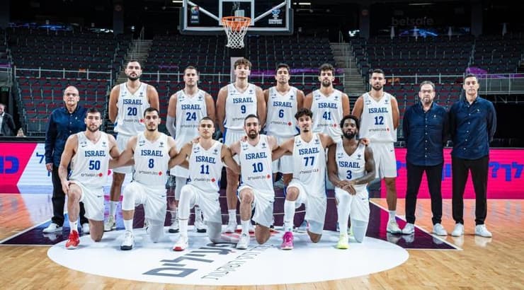 הנבחרת בתמונה רגע לפני