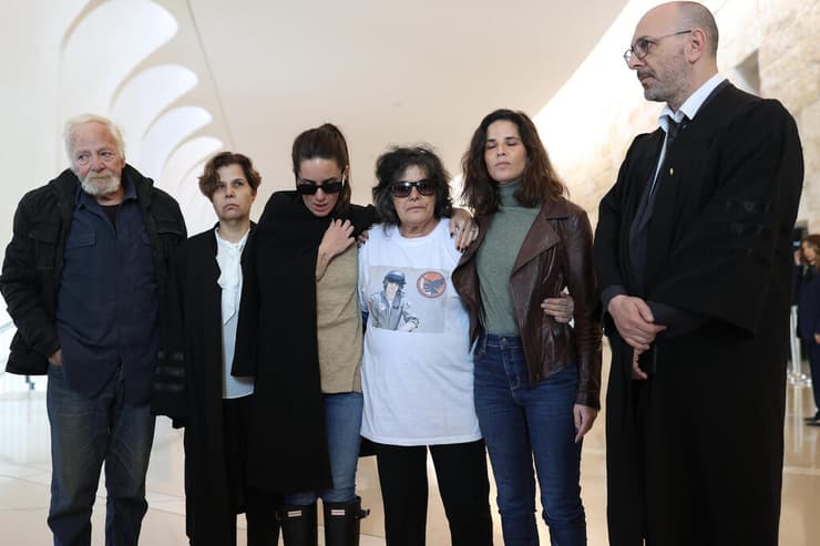 עתירת משפחת דגן לבג"צ בדרישה להביא את נווט הקרב רס"ן אסף ז"ל לקבורה צבאית