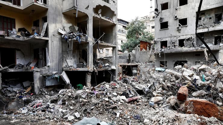 צילום: REUTERS/Emilie Madi/רויטרס חגורת אש בביירות