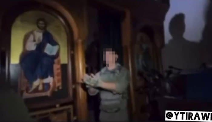 תיעוד מתוך כנסייה בדרום לבנון בו דימו לוחמי צה"ל שכבשו את הכנסייה, חתונה, כניראה חד מינית, ובאופן שביזה את הנצרות