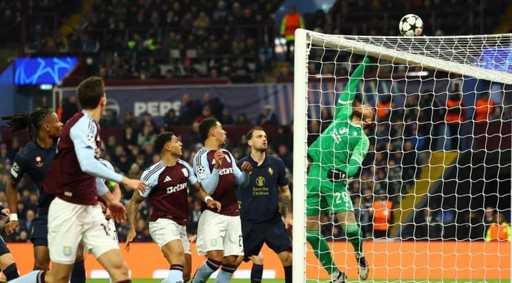 מרקו די ג׳ורג׳יו בפעולה (רויטרס) מרקו די ג׳ורג׳יו בפעולה