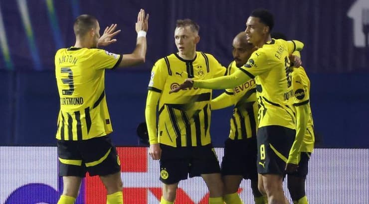 שחקני דורטמונד חוגגים (רויטרס) שחקני דורטמונד חוגגים