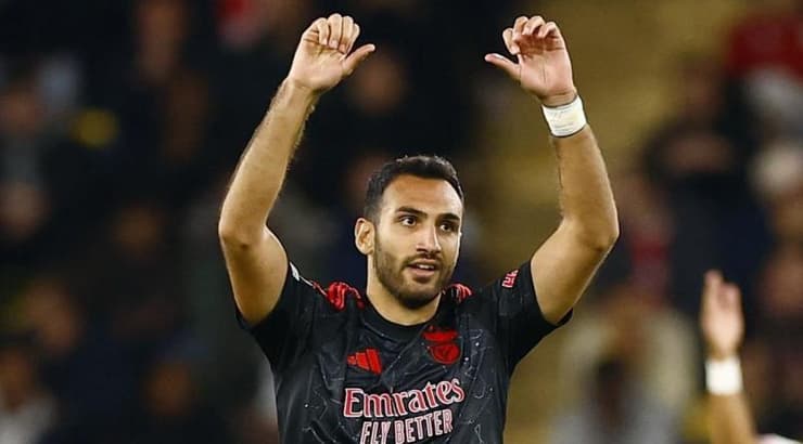 וונאנגליס פאוולידיס חוגג (רויטרס) וונאנגליס פאוולידיס חוגג