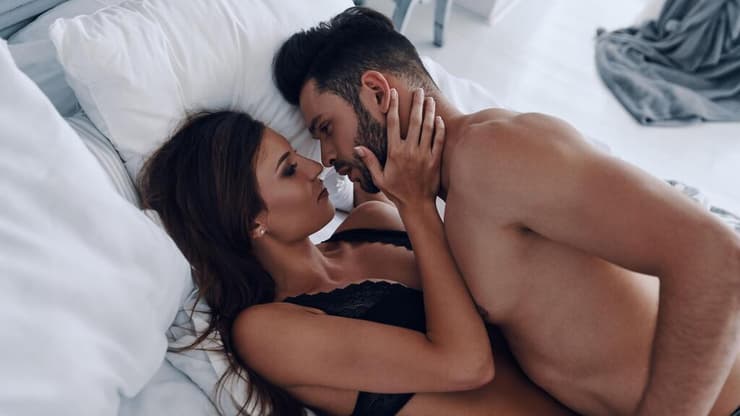 "בעקבות העבודה היא למדה לווסת את עצמה, ואפילו הצליחה להגיע לאורגזמה"