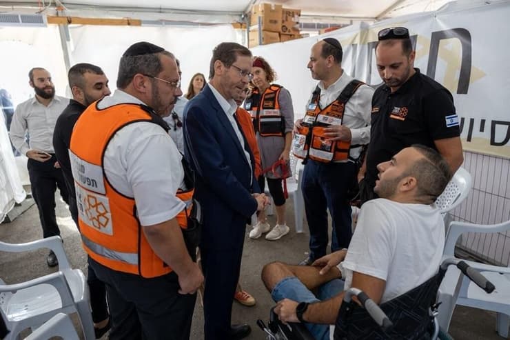 משה וייצמן במפגש עם הנשיא (צילום: איחוד הצלה) משה וייצמן במפגש עם הנשיא