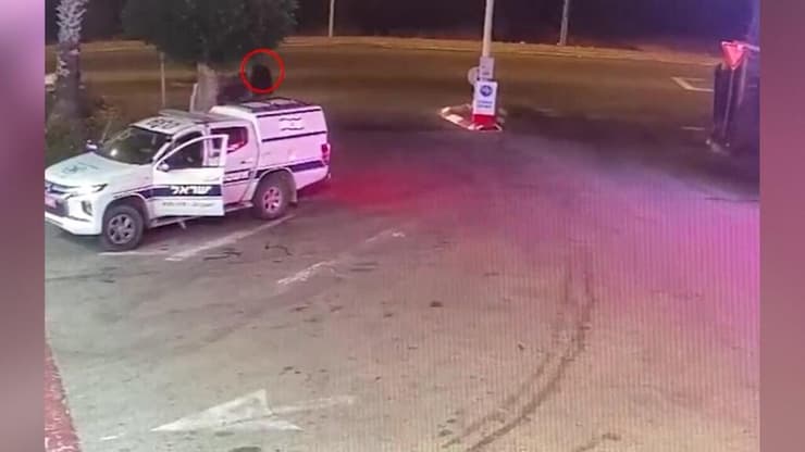 תיעוד: החשוד בסחיטת איש העסקים בורח מזירת האירוע ונעצר לאחר מרדף משטרתי