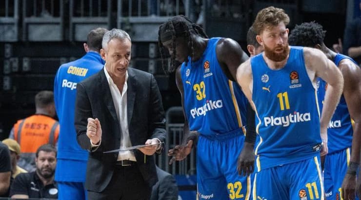 שחקני מכבי תל אביב ועודד קטש