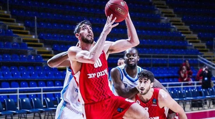 יובל זוסמן בפעולה (באדיבות הפועל ירושלים) יובל זוסמן בפעולה