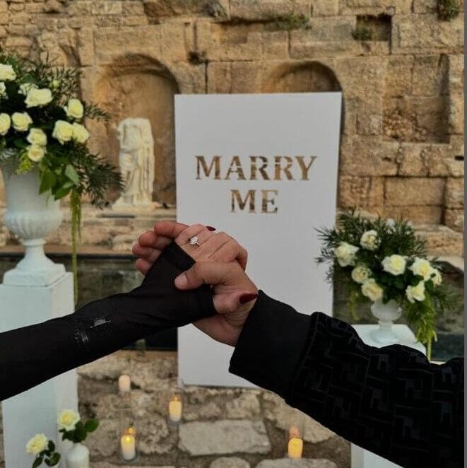 צילום: ריף מור, מתוך עמוד האינסטגרם של מייה שם מייה שם מאורסת לבן זוגה ינון חסון