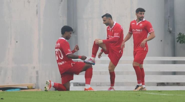 שלומי אזולאי חוגג עם החברים