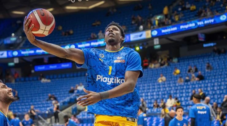 ג'יילן הורד מתכונן