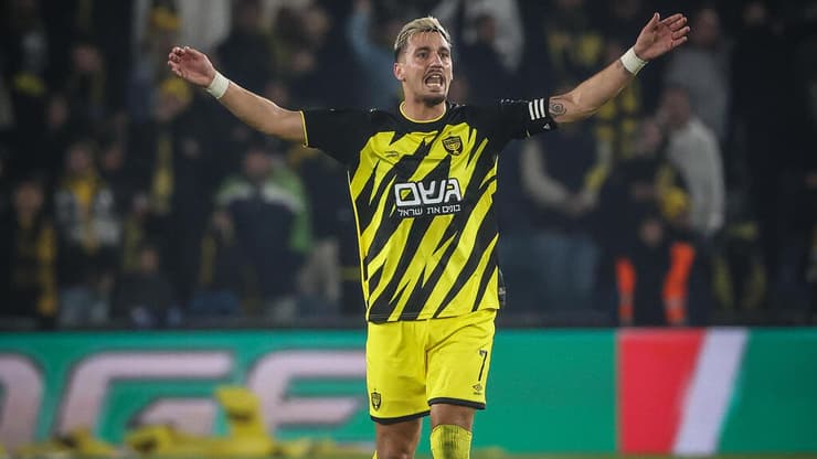 יעבור בדיקה. שועה (צילום: עוז מועלם) שחקן בית"ר ירושלים ירדן שועה