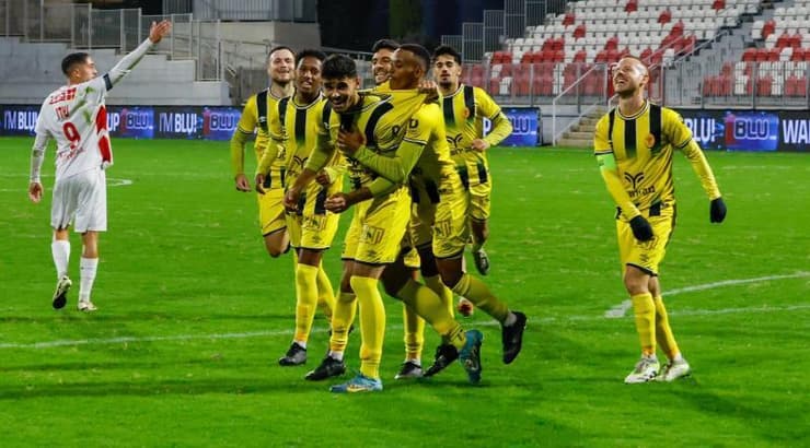 שחקני בית"ר נורדיה ירושלים בטירוף