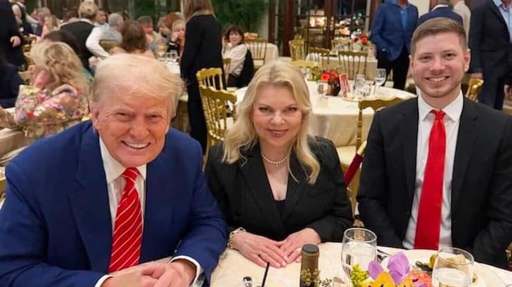 דונלד טראמפ עם יאיר ושרה נתניהו