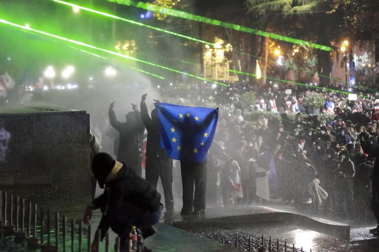 גאורגיה מפגינים ב טביליסי