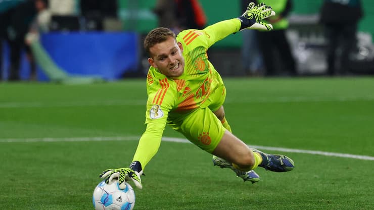 יתקבל בזרועות פתוחות? פרץ (צילום: REUTERS/Kai Pfaffenbach) דניאל פרץ