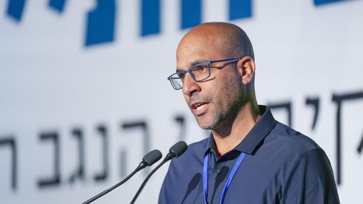 ניר מצגר