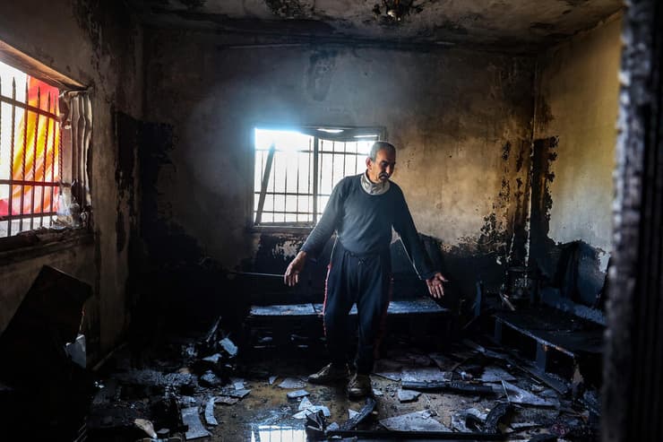 מתנחלים הציתו רכב ומבנים בחווארה