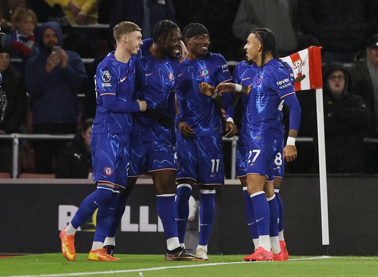 שחקני צ'לסי חוגגים