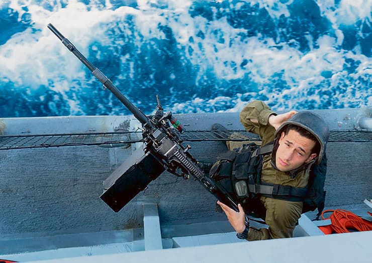 חיל הים מחוץ לגבולות המדינה