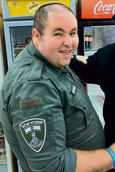 סמ"ר באט. "גאה לתפעל אירועים בשקט ובמקצועיות" yk14175229