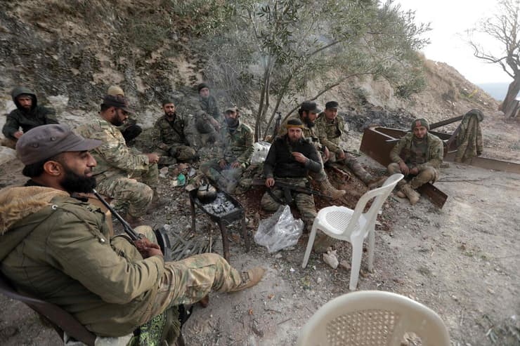 צילום: Bakr AL KASSEM / AFP סוריה כוחות ה מורדים נגד בשאר אסד פרברי העיר חמה