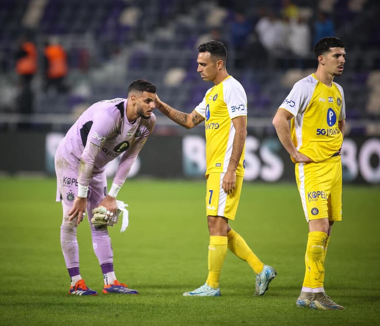 שחקני מכבי ת"א מאוכזבים