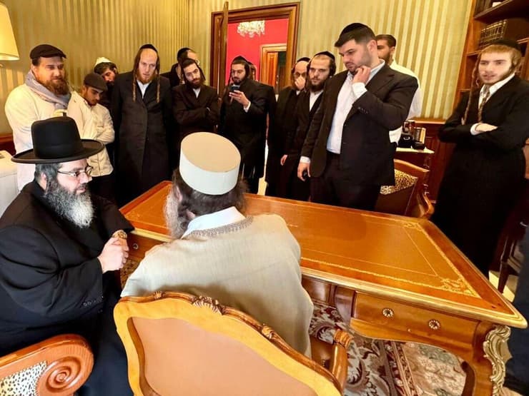 חמשת חסידי ברסלב ההרוגים באסון מרוקו אצל הרב פינטו