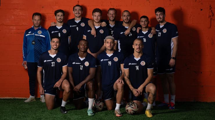 שחקני כפר שלם