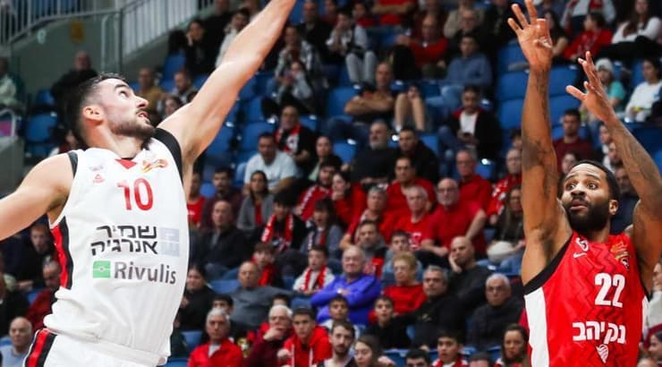 טאריק פיליפ (אורן בן חקון) טאריק פיליפ