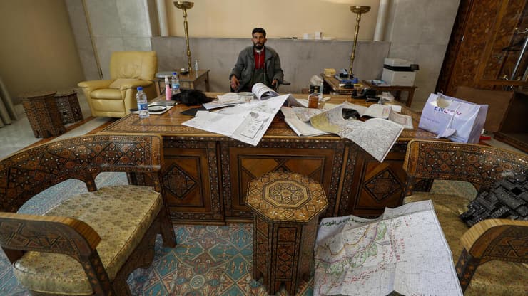 חדרי הארמון הנשיאותי של אסד לאחר פשיטת המורדים