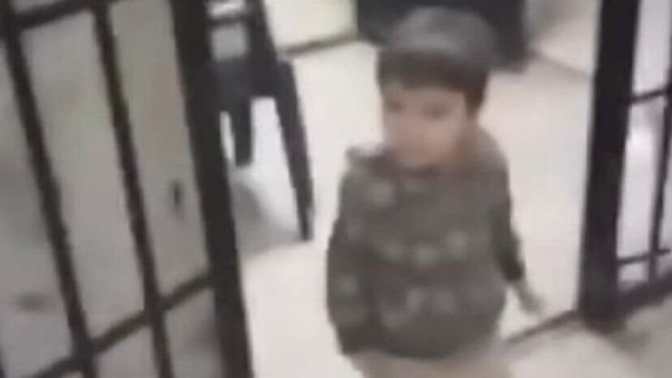 ילד שהיה עצור בכלא בסידנאיא