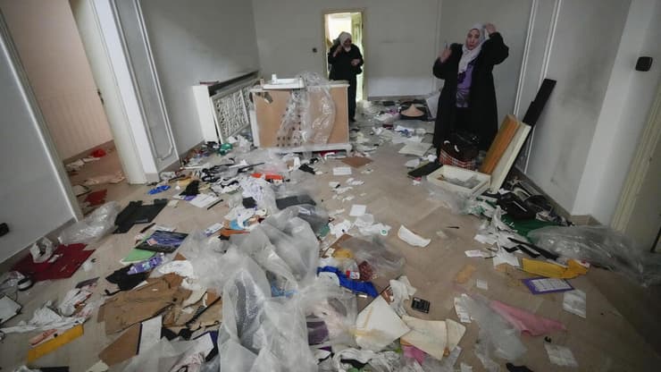 חדרי הארמון הנשיאותי של אסד לאחר פשיטת המורדים