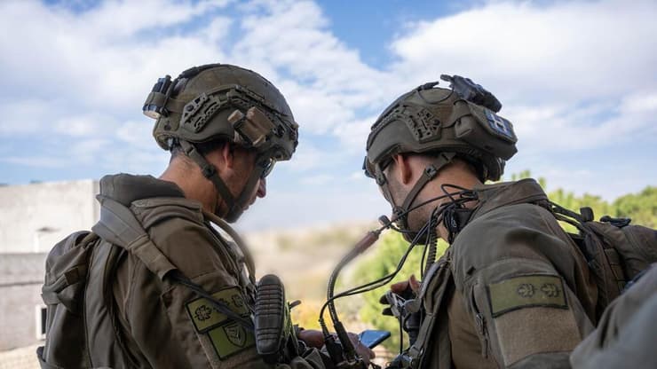 חיילי צה"ל בפעילות (צילום: דובר צה"ל) פועלים להסרת איום חיזבאללה במרחב: תיעוד של אמצעי הלחימה שמצאו כוחות חטיבה 7 בדרום לבנון