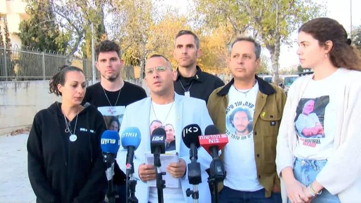 "כל החטופים נמצאים בקטגוריה ההומניטרית". נציגי מטה המשפחות אחרי הפגישה עם נתניהו, אתמול הצהרת נציגי מטה משפחות החטופים אחרי פגישתם עם רה"מ