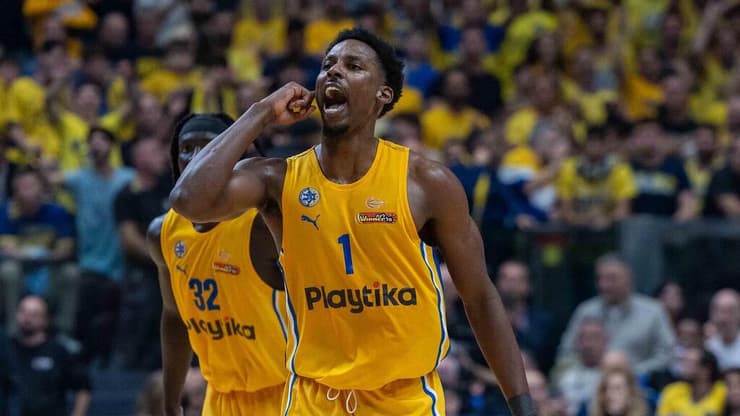 שחקן מכבי ת"א ג'יילן הורד