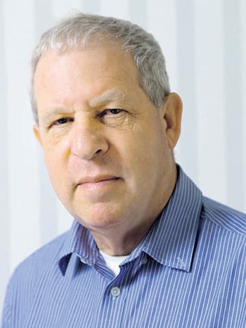 האלוף (במיל') גיורא איילנד ונמל קצא"א במפרץ אילת