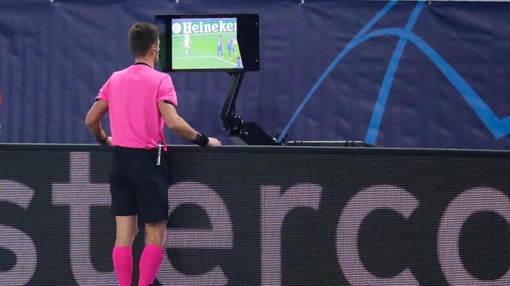 VAR