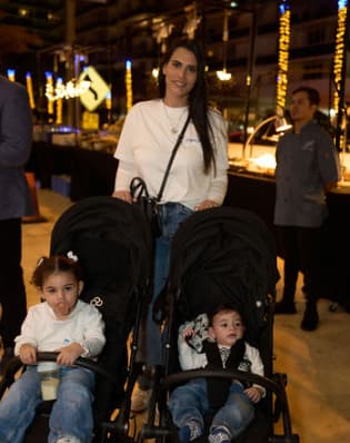 חן אסולין עם ילדיה