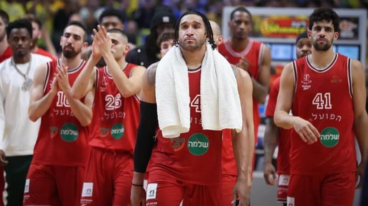 האדומים מאכזבים (רדאד ג'בארה) האדומים מאכזבים