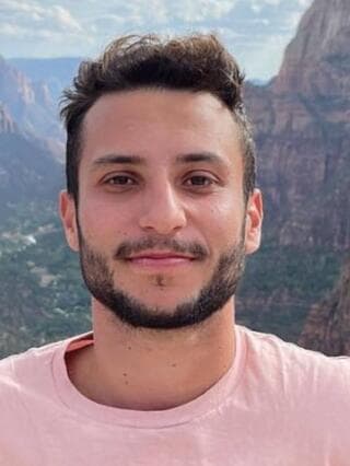 אופיר יונתן